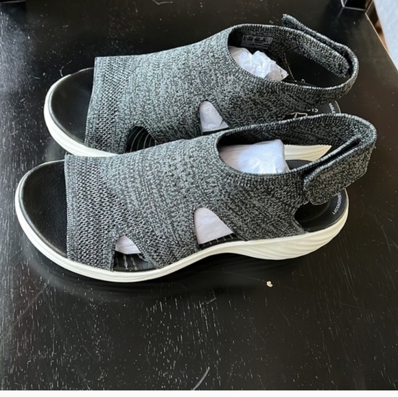 Cloudsteppers by Clarks Shoes - Clarks Cloudsteppers Marin Sail size 6